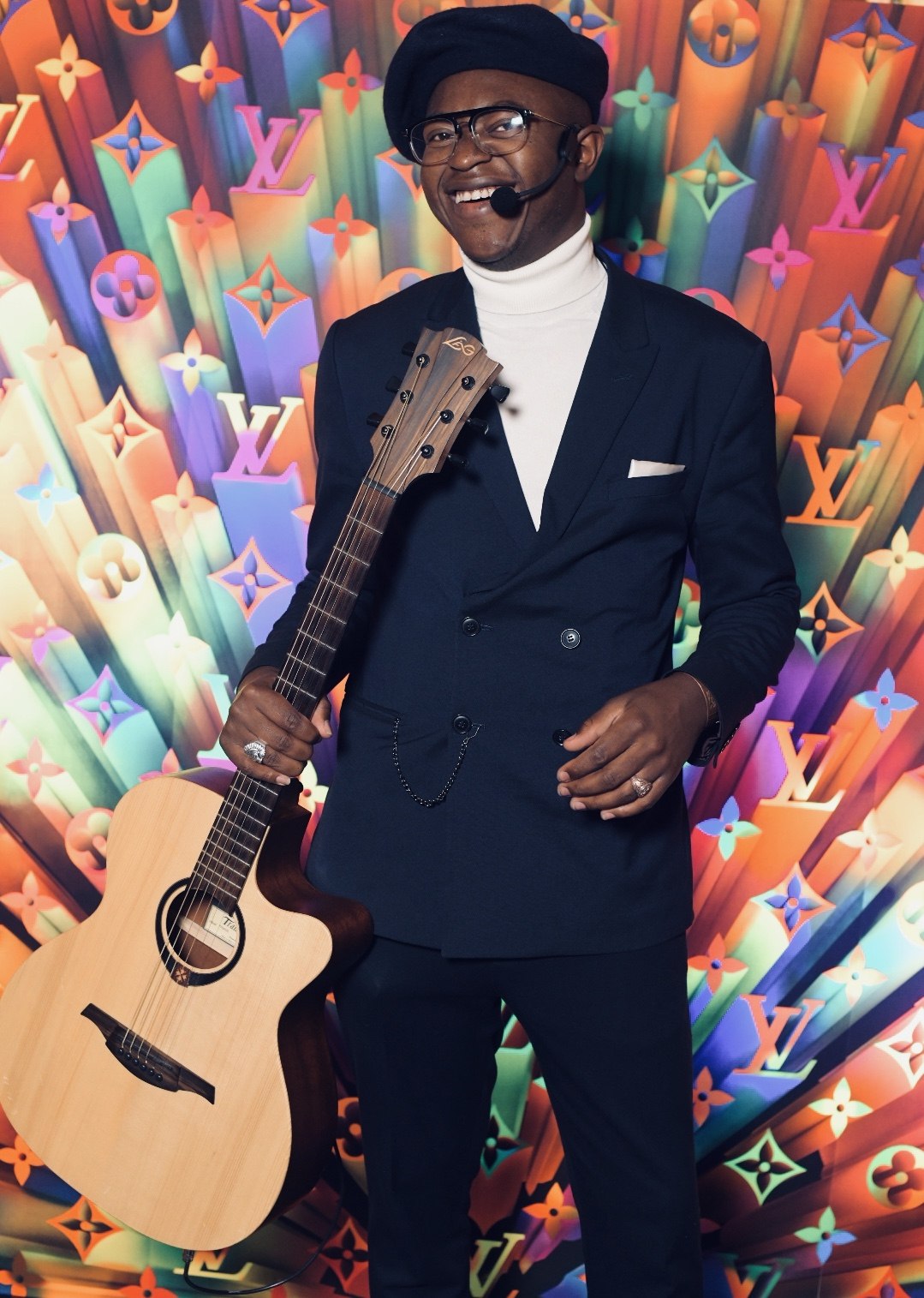 Portrait d'Eric Maseko en tenue de soirée