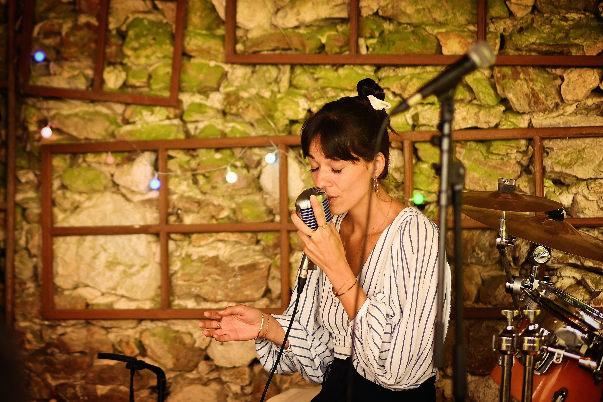 Marey chante dans une atmosphère intimiste